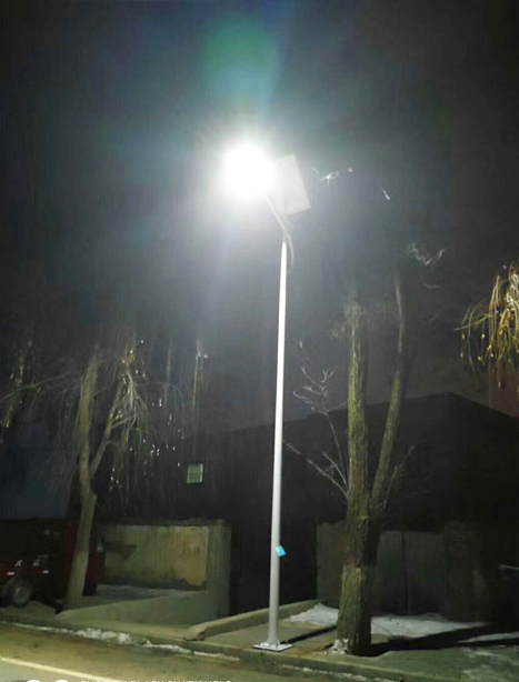 积石山县南口街道太阳能路灯项目