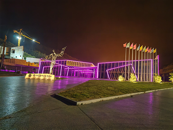 城市亮化是现代城市建设的重要组成部分，它不仅可以美化城市的夜景，还能提升城市的整体形象。随着科技的不断进步，城市亮化也得到了更多的关注和创新。本文将介绍一些关于城市亮化的创意和技术，帮助读者了解南口街道城市亮化的重要性以及如何进行南口街道城市亮化的规划和实施。