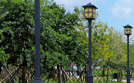 太阳能南口街道庭院灯价格为何差三倍？关键看这几点